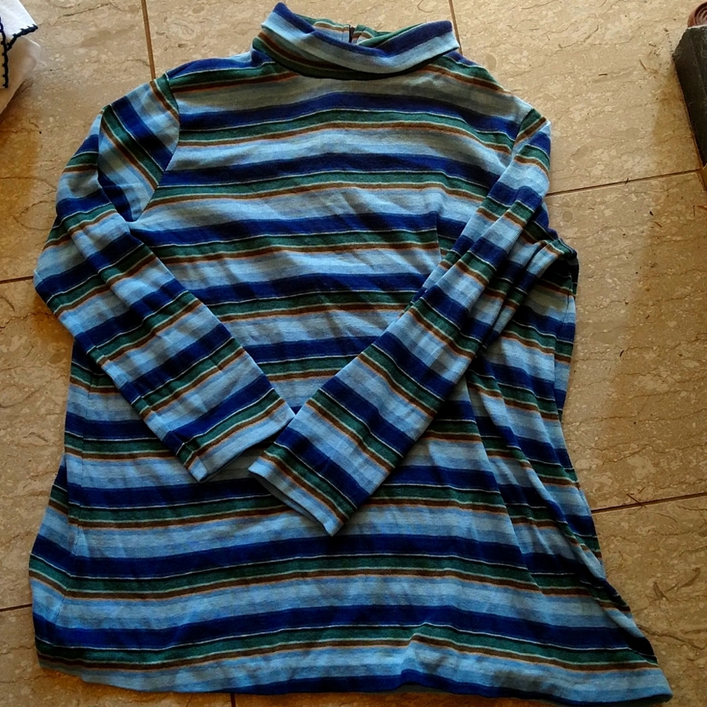 Vintage maternity shirt